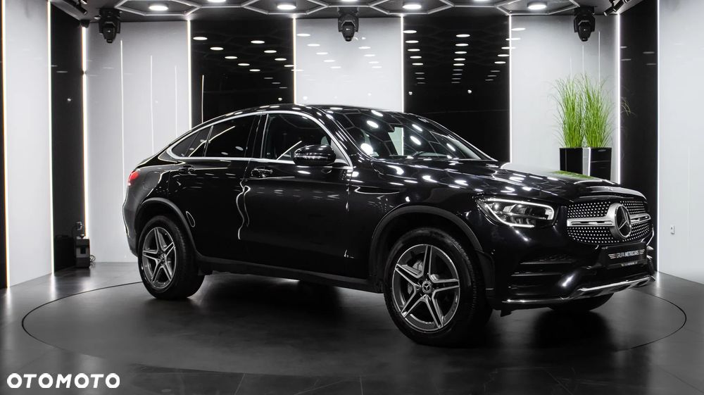 Mercedes-Benz GLC 300 e 4-Matic AMG Line - 9