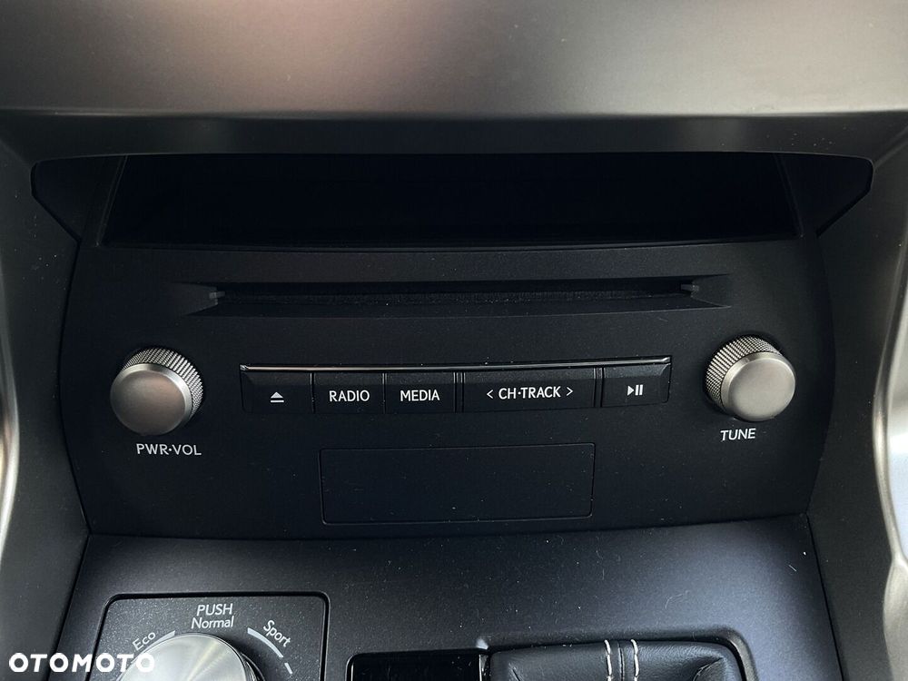 Lexus NX 300 F Impression AWD - 29