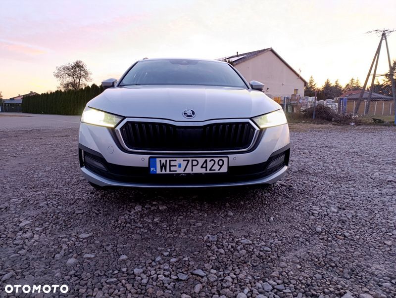 Skoda Octavia 2.0 TDI Ambition DSG - 4