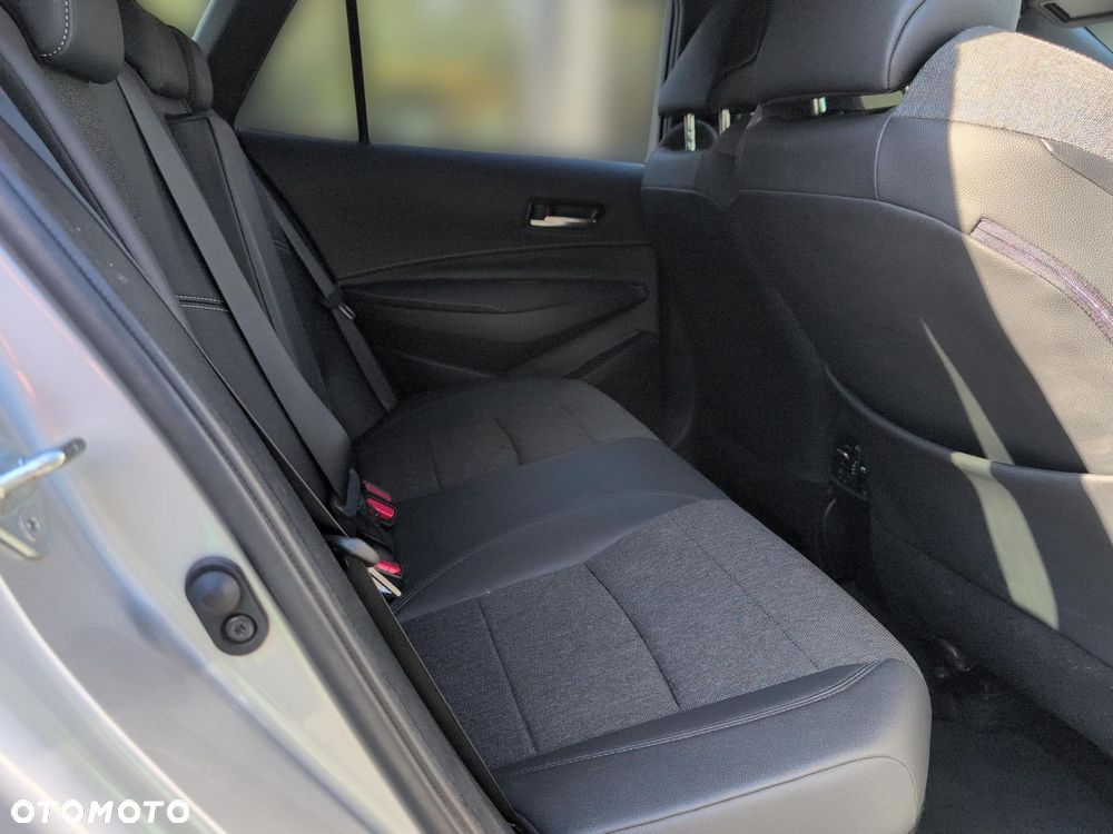 Toyota Corolla 2.0 Hybrid Comfort - 10