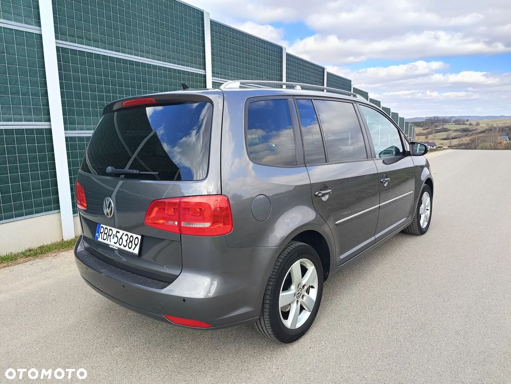 Volkswagen Touran 2.0 TDI DPF BlueMotion Technology Highline - 15