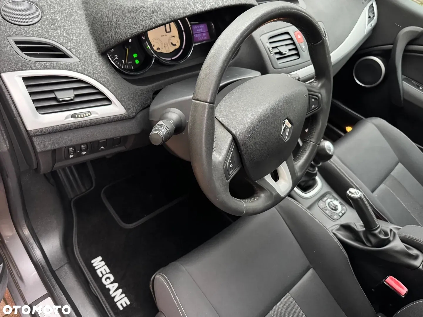Renault Megane 1.6 16V 110 LIMITED - 11