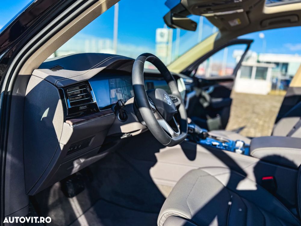 Volkswagen Touareg V6 TDI 4MOTION Elegance - 17