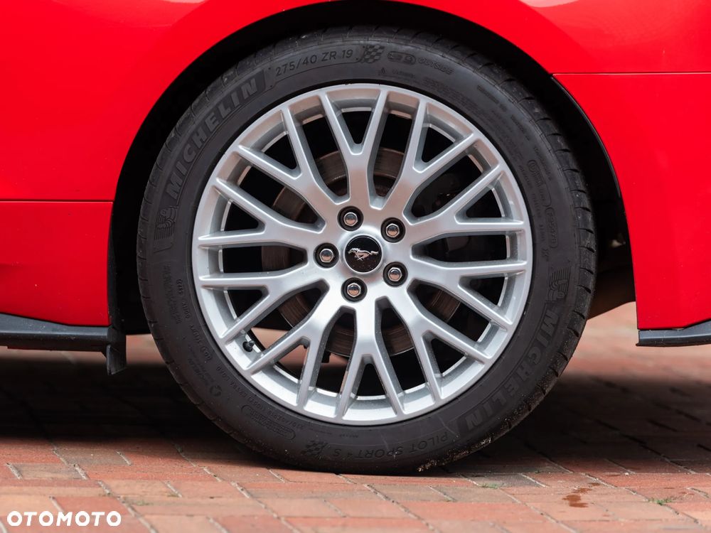 Ford Mustang 5.0 V8 GT - 30
