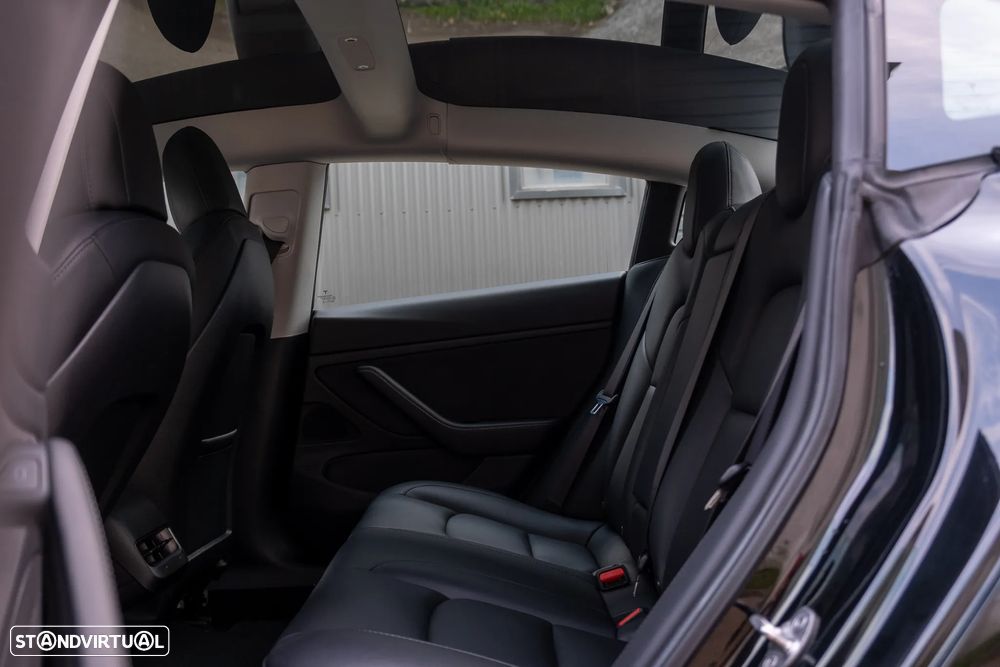 Tesla Model 3 Long Range Tração Integral - 29