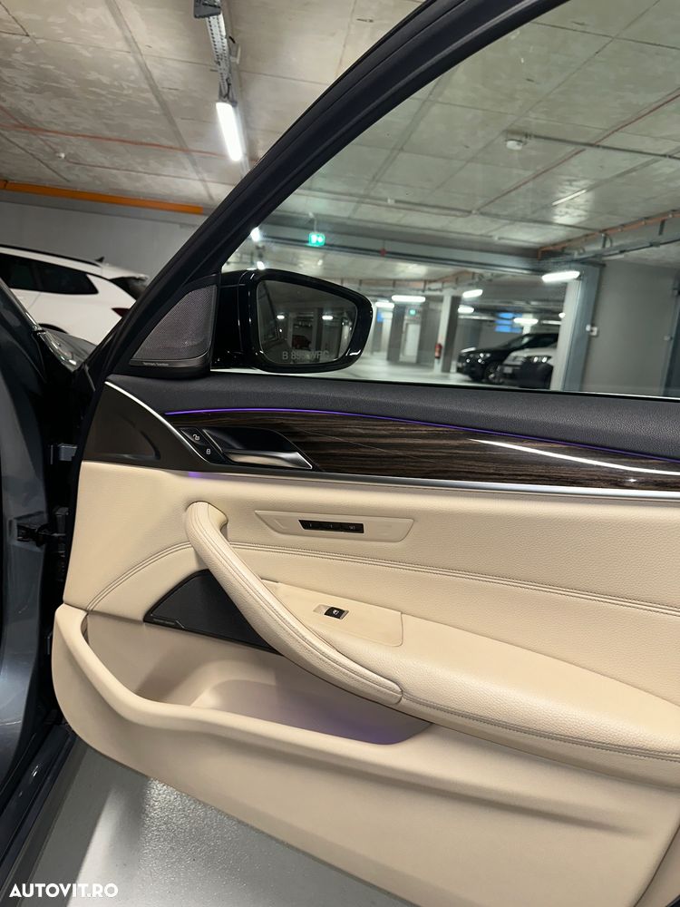 BMW Seria 5 530d xDrive AT - 10