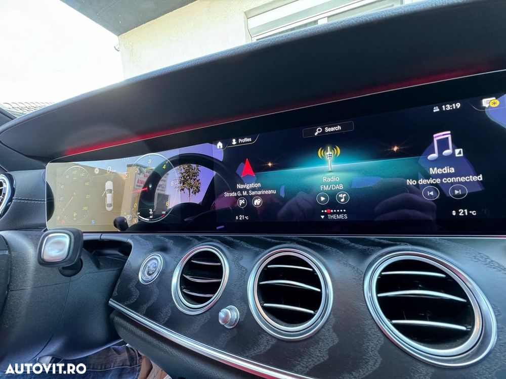 Mercedes-Benz E 220 d T 9G-TRONIC AMG Line - 34