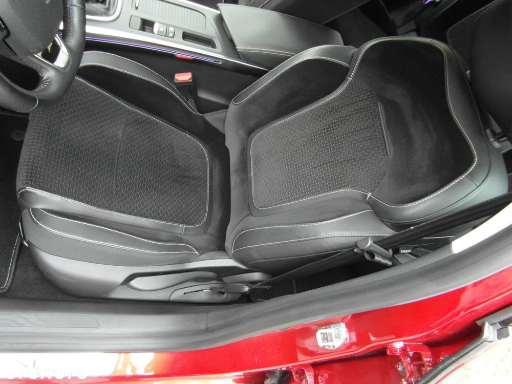 Renault Megane ENERGY TCe 100 PLAY - 16