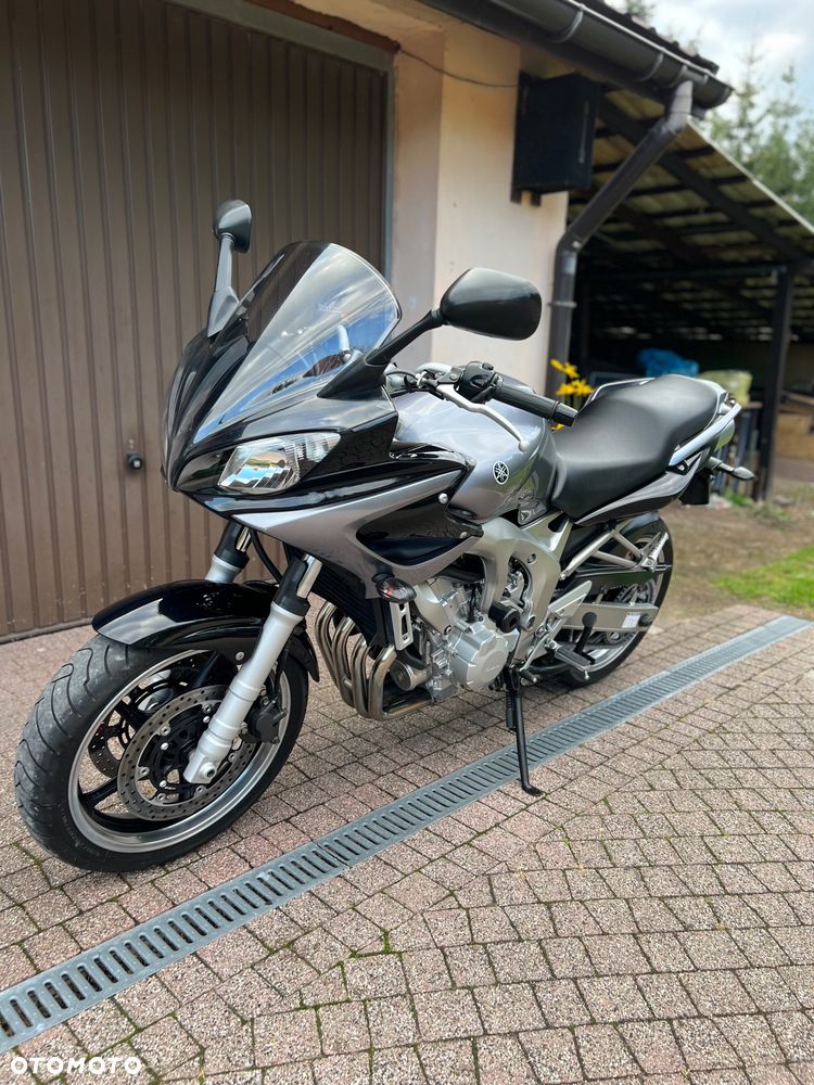 Yamaha FZ6 - 19