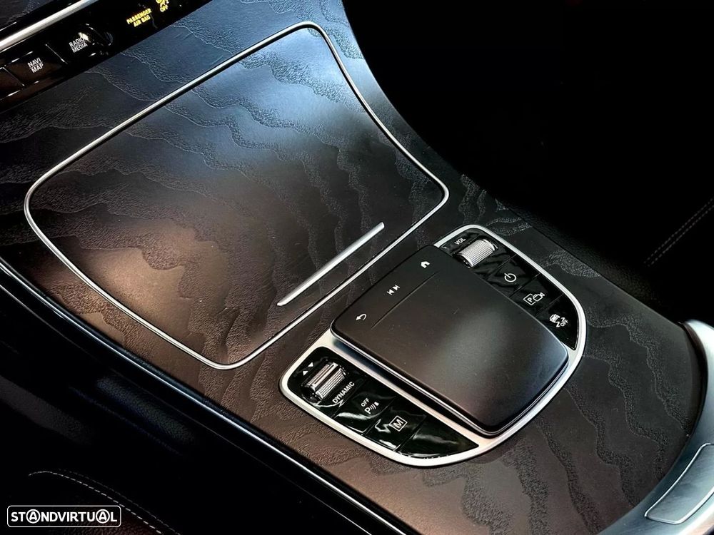 Mercedes-Benz GLC 300 de 4Matic 9G-TRONIC AMG Line - 34