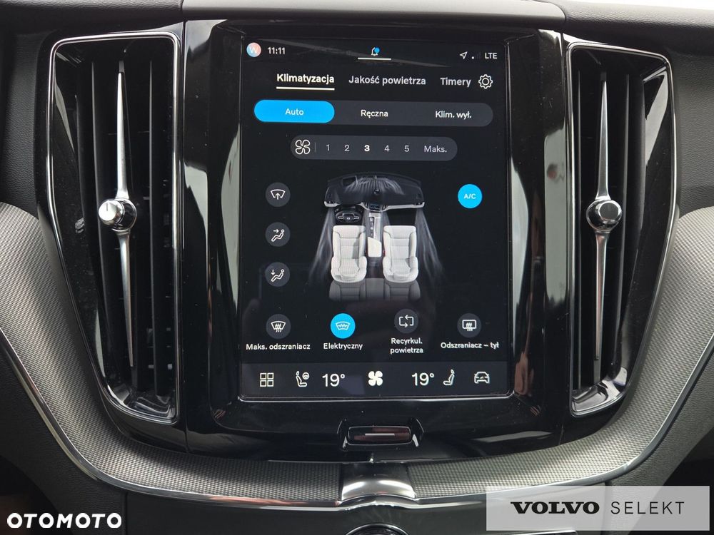 Volvo XC 60 B5 B AWD Plus Dark - 20