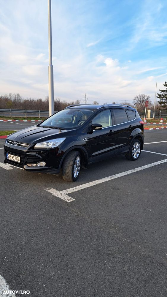 Ford Kuga 2.0 TDCi 4WD Powershift Titanium - 3