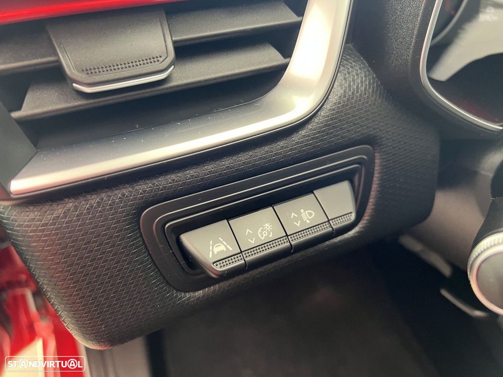 Renault Clio 1.0 TCe Intens CVT - 15