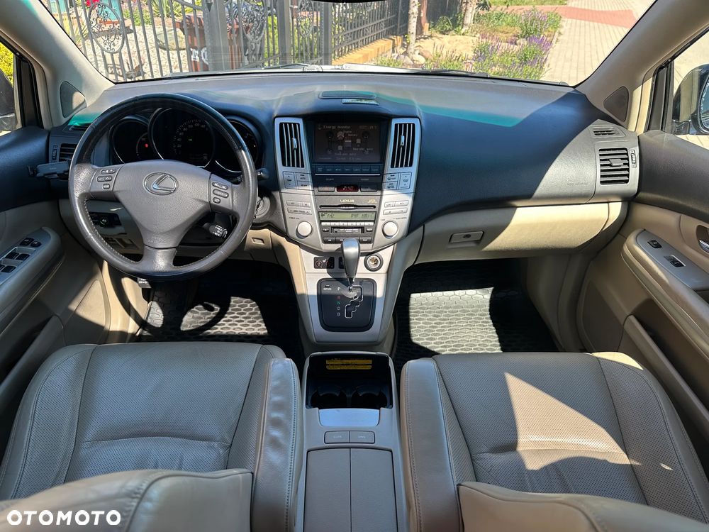 Lexus RX - 4
