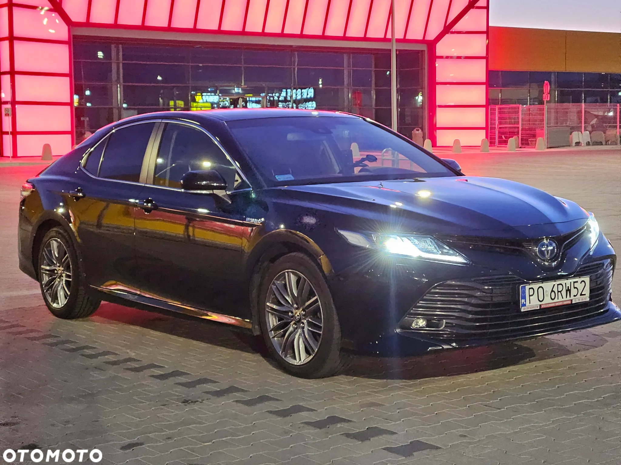 Toyota Camry 2.5 Hybrid Comfort CVT - 33