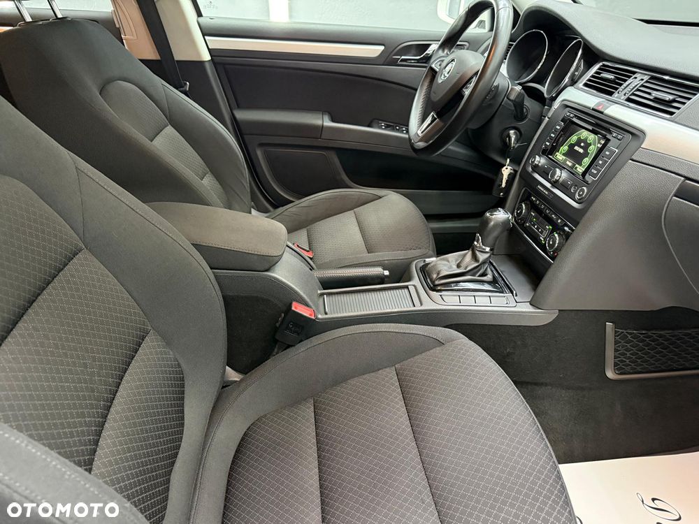 Skoda Superb 1.8 TSI Elegance DSG - 28