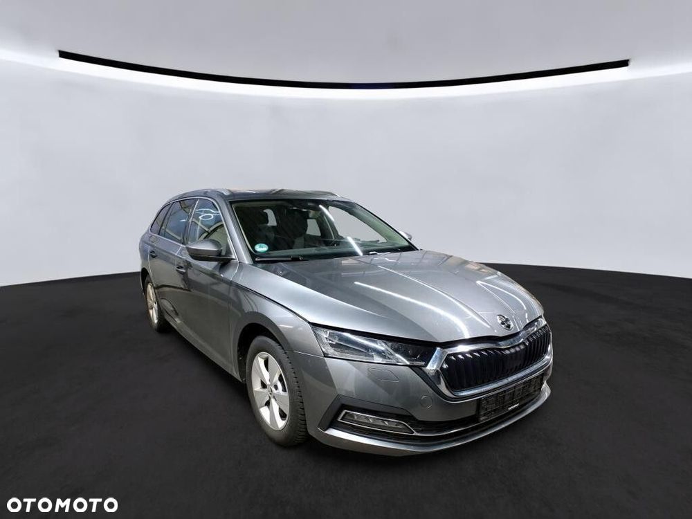 Skoda Octavia - 2
