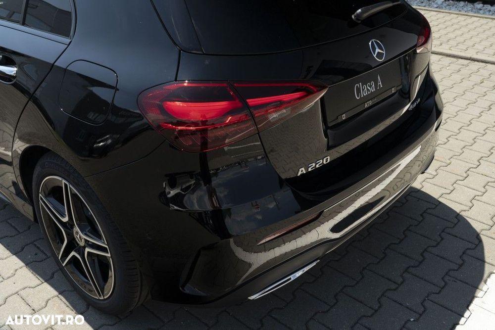 Mercedes-Benz A 220 - 30