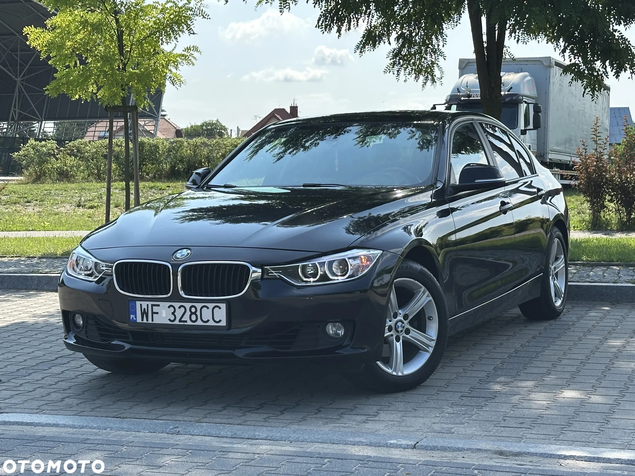 BMW Seria 3 328i xDrive Luxury Line - 3