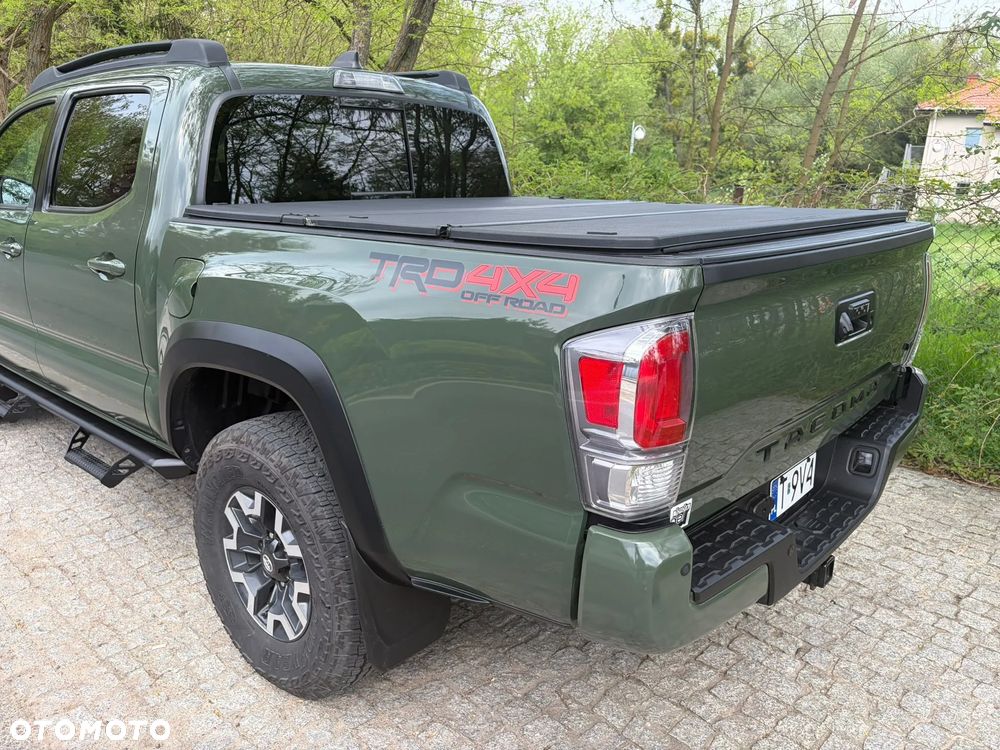 Toyota Tacoma - 5