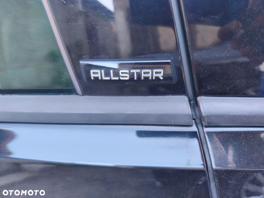 Volkswagen Golf 2.0 TDI BlueMotion Technology Allstar - 3