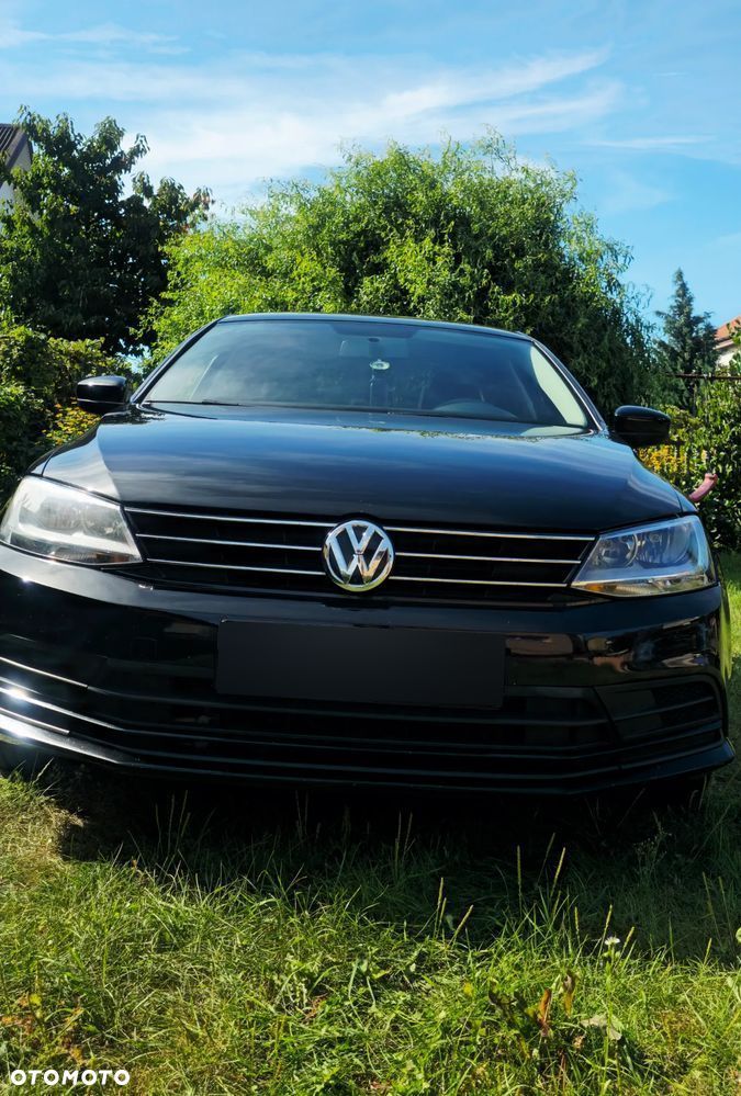 Volkswagen Jetta - 3