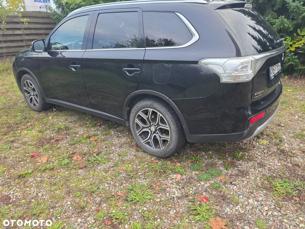 Mitsubishi Outlander 2014 photo 4