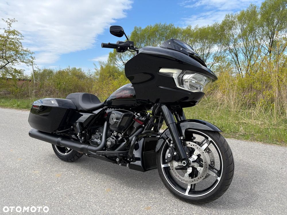 Harley-Davidson Touring Road Glide - 1