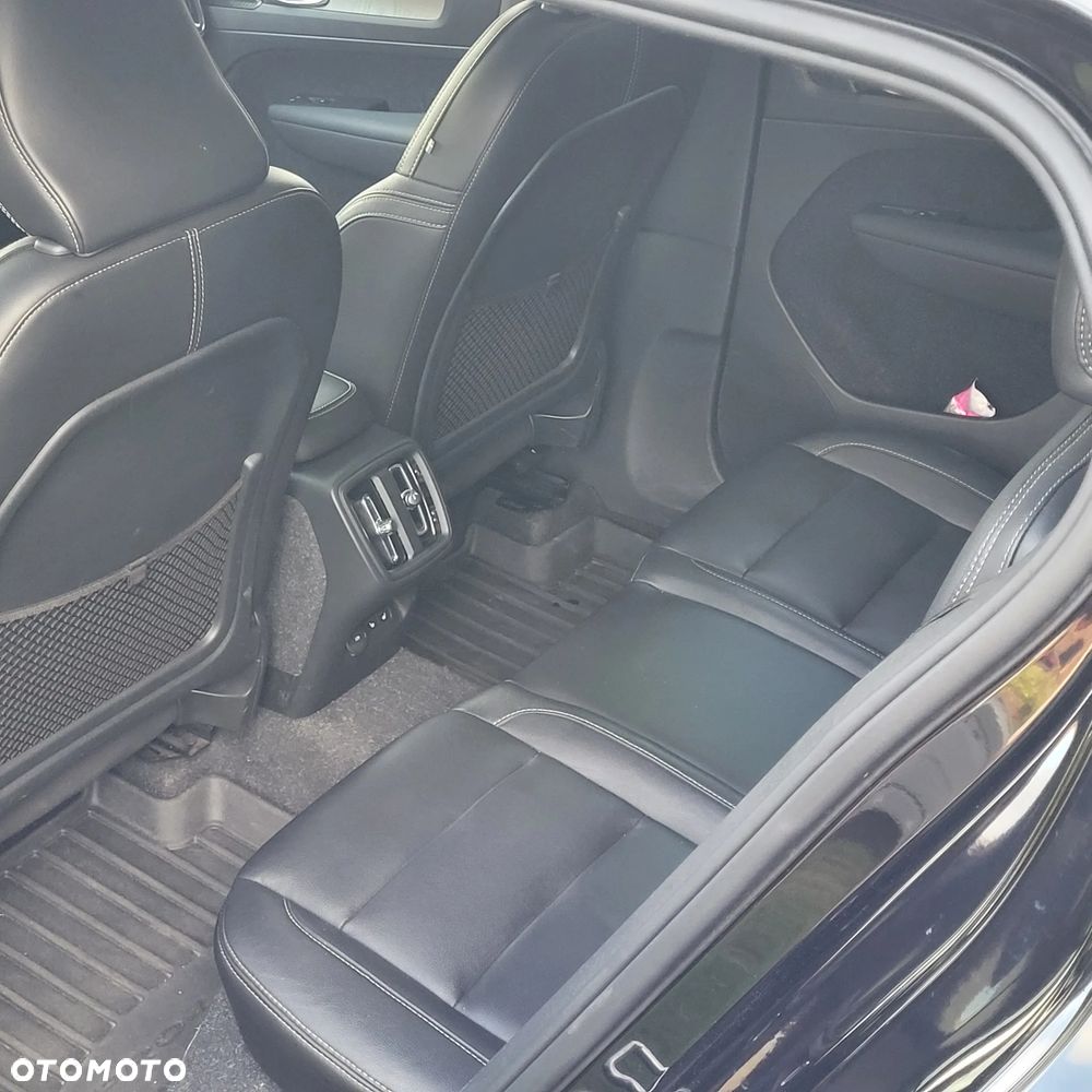 Volvo XC 40 - 4