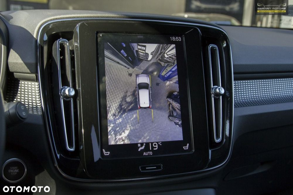 Volvo XC 40 - 30