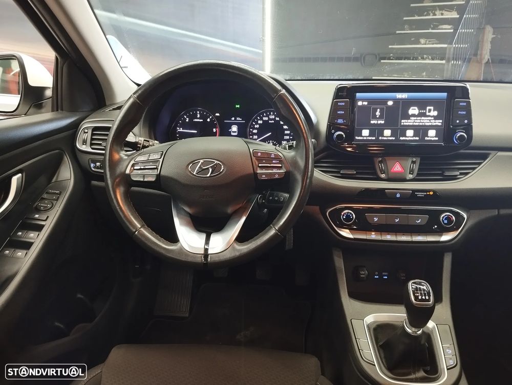 Hyundai i30 SW 1.6 CRDi Style - 14