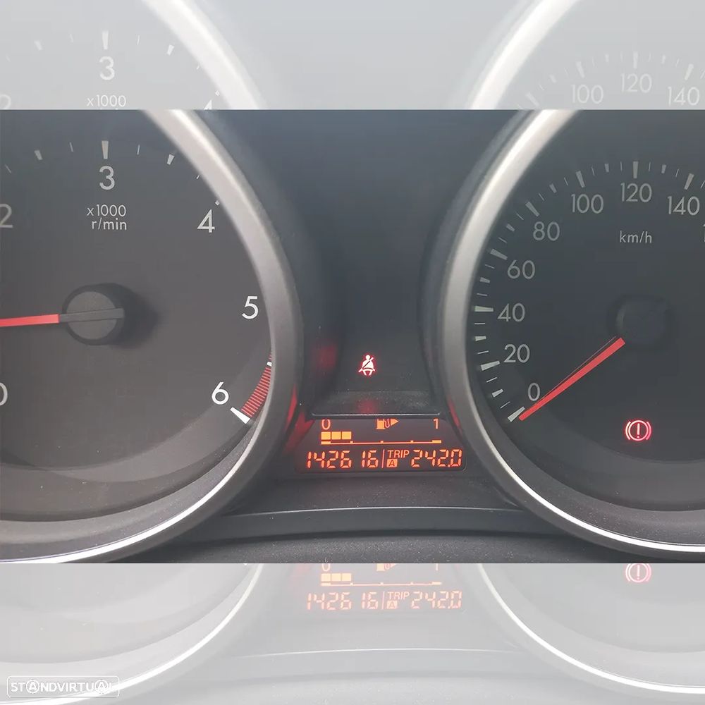 Mazda 3 Hatchback MZ-CD 1.6 Comfort - 5