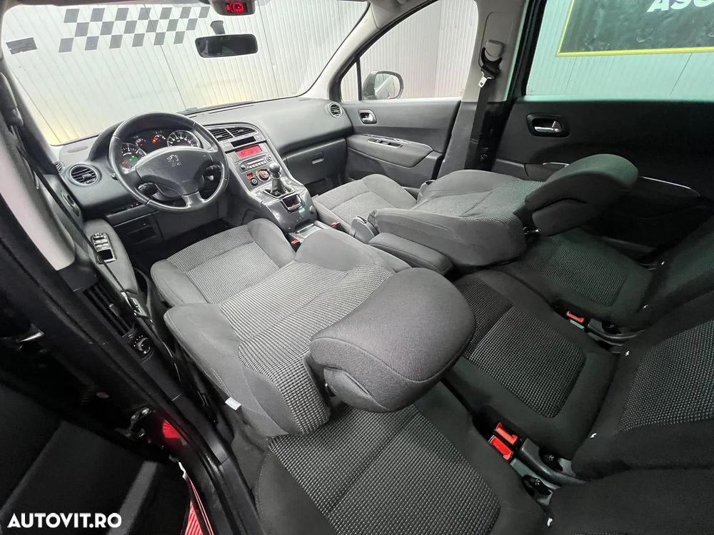 Peugeot 5008 - 13