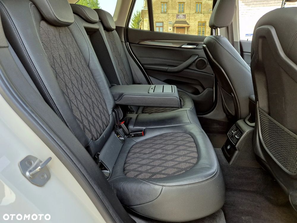 BMW X1 sDrive18d xLine - 10