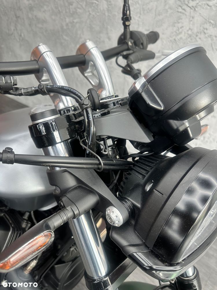 Moto Guzzi V9 - 10