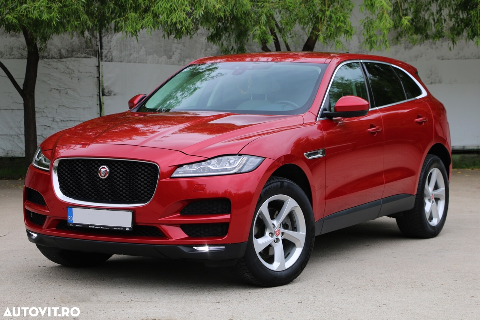 Jaguar F-Pace 20d AWD Pure - 22