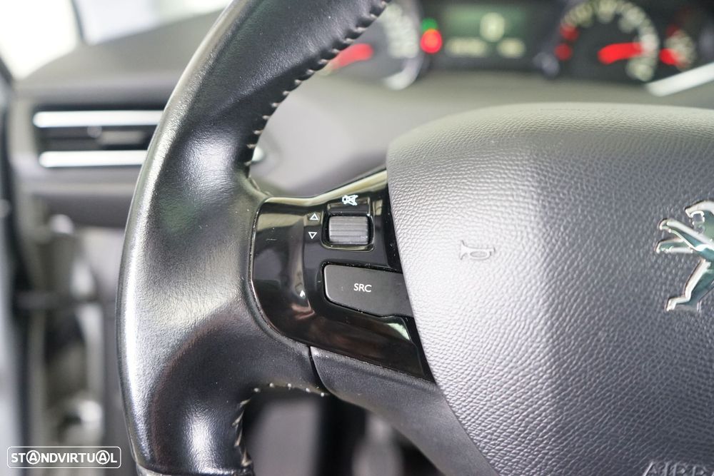 Peugeot 308 SW 1.6 BlueHDi Allure - 21