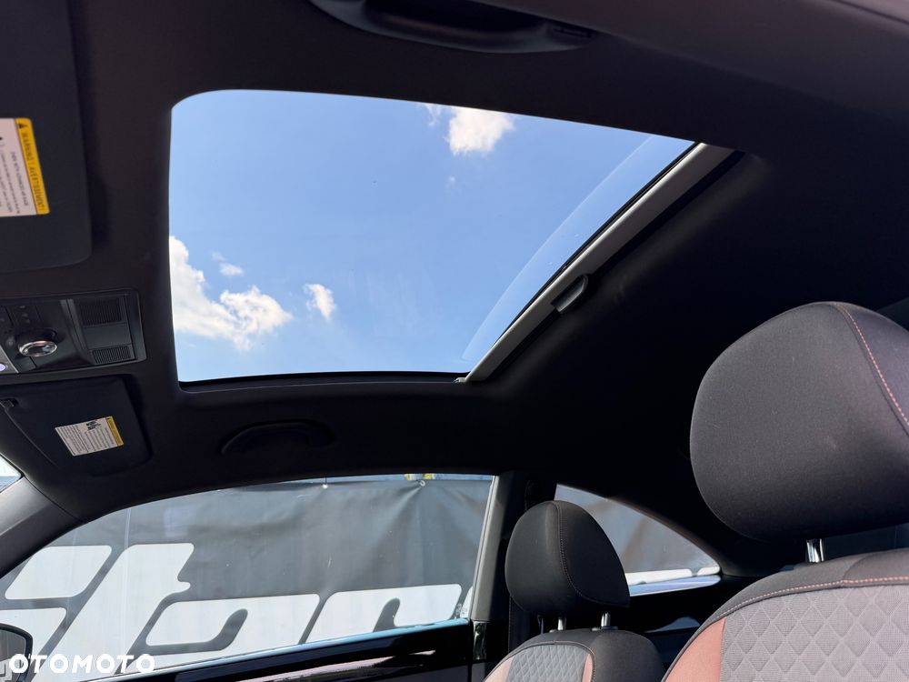 Volkswagen New Beetle - 29