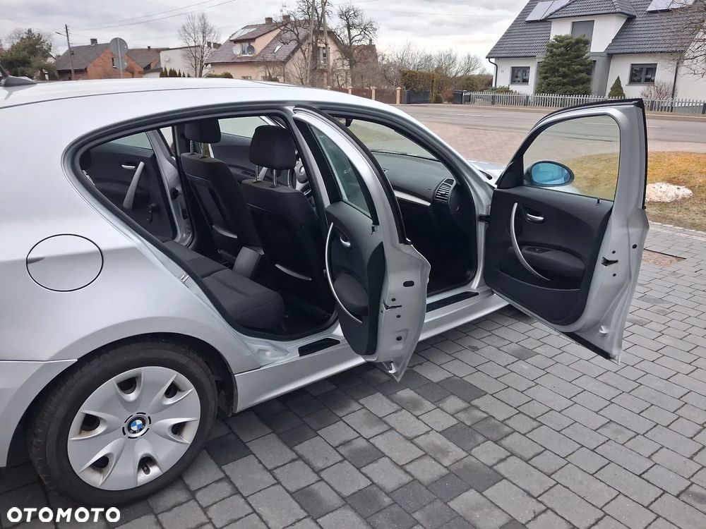 BMW Seria 1 118d - 15