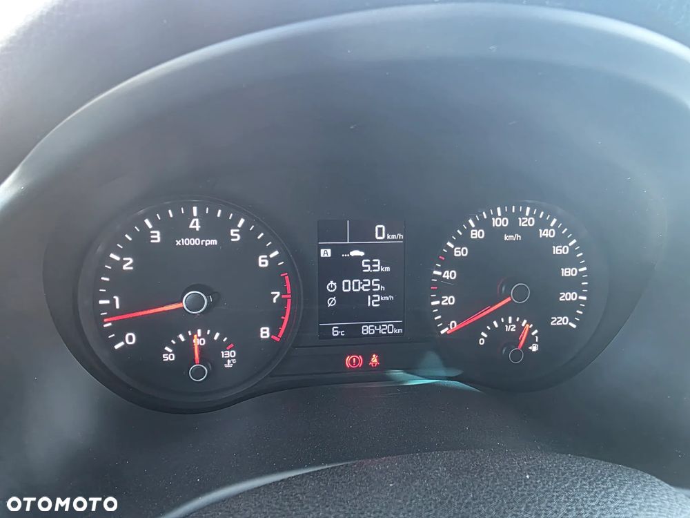 Kia Stonic 1.4 L - 15