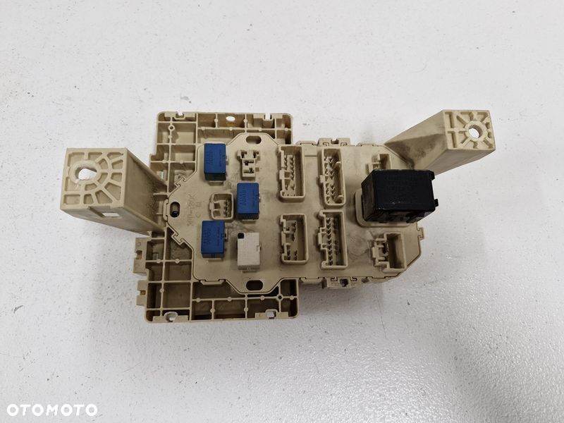 suzuki swift mk6 iv moduł sterownik skrzynka przekaźników 36770-62jb0 - 1