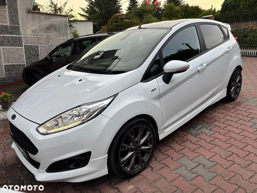 Ford Fiesta 1.0 EcoBoost S&S ST-LINE Black - 24