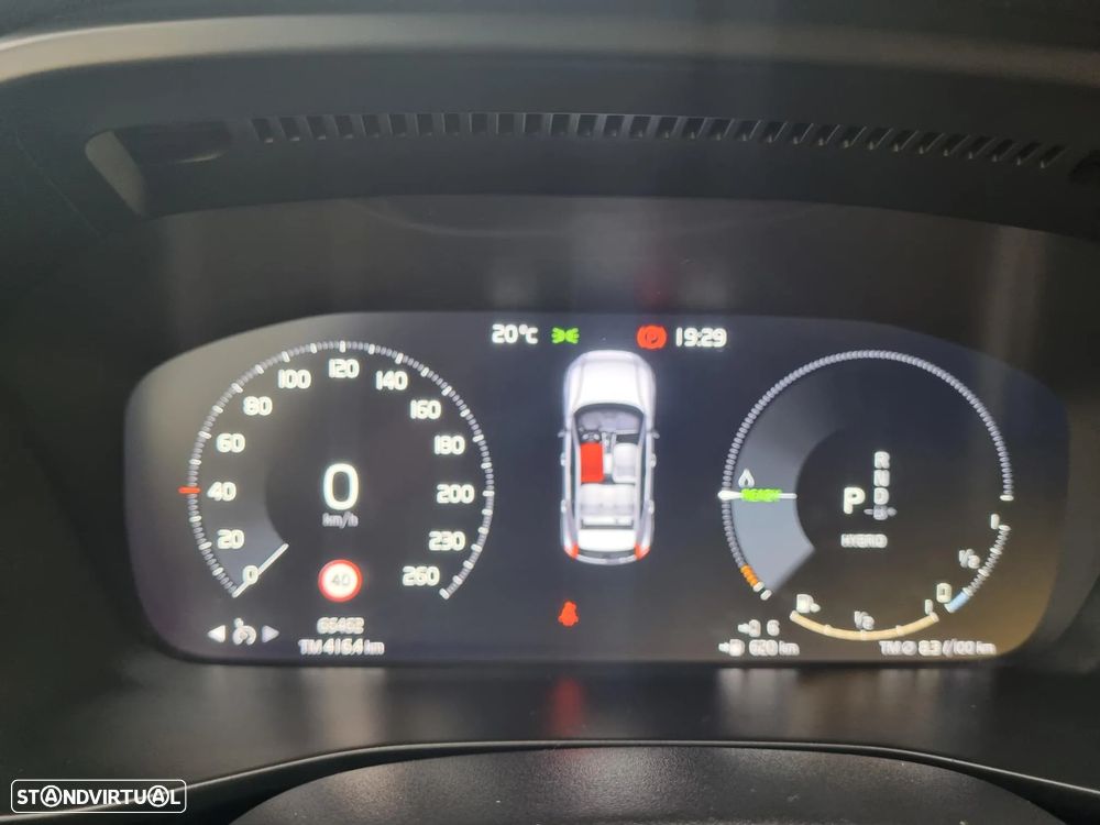 Volvo XC 40 1.5 T5 PHEV R-Design Expression - 11