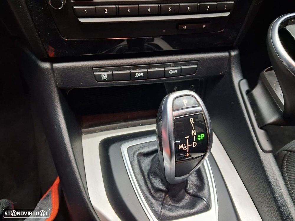 BMW X1 18 d sDrive Auto - 10