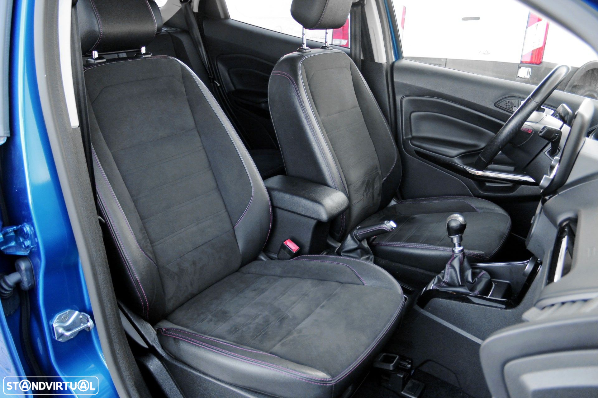 Ford EcoSport 1.0 EcoBoost ST-Line Plus - 14