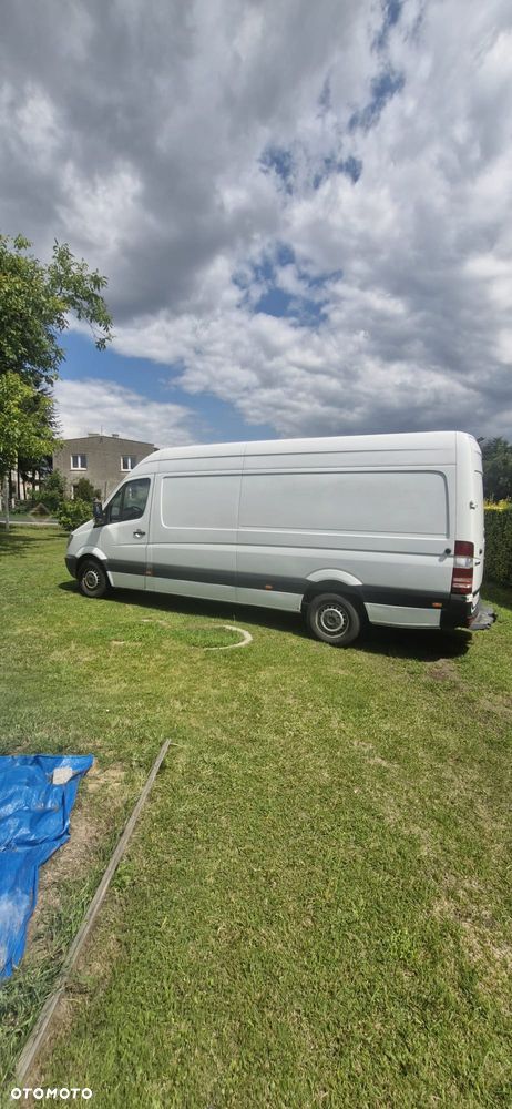 Mercedes-Benz Sprinter - 12
