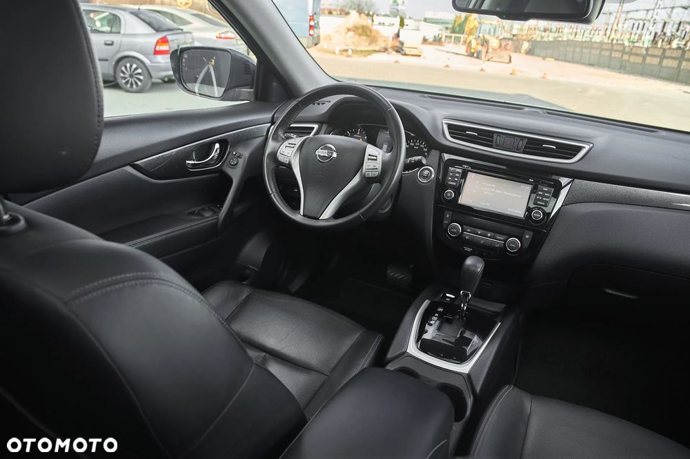 Nissan X-Trail 1.6 DCi Tekna 2WD Xtronic 7os - 24