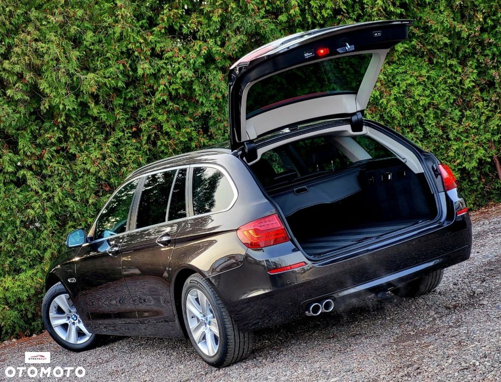 BMW Seria 5 520d Touring - 16