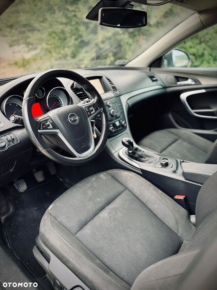Opel Insignia 2.0 CDTI Sports Tourer - 2