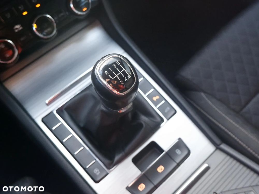 Skoda Superb 1.5 TSI ACT Ambition - 37